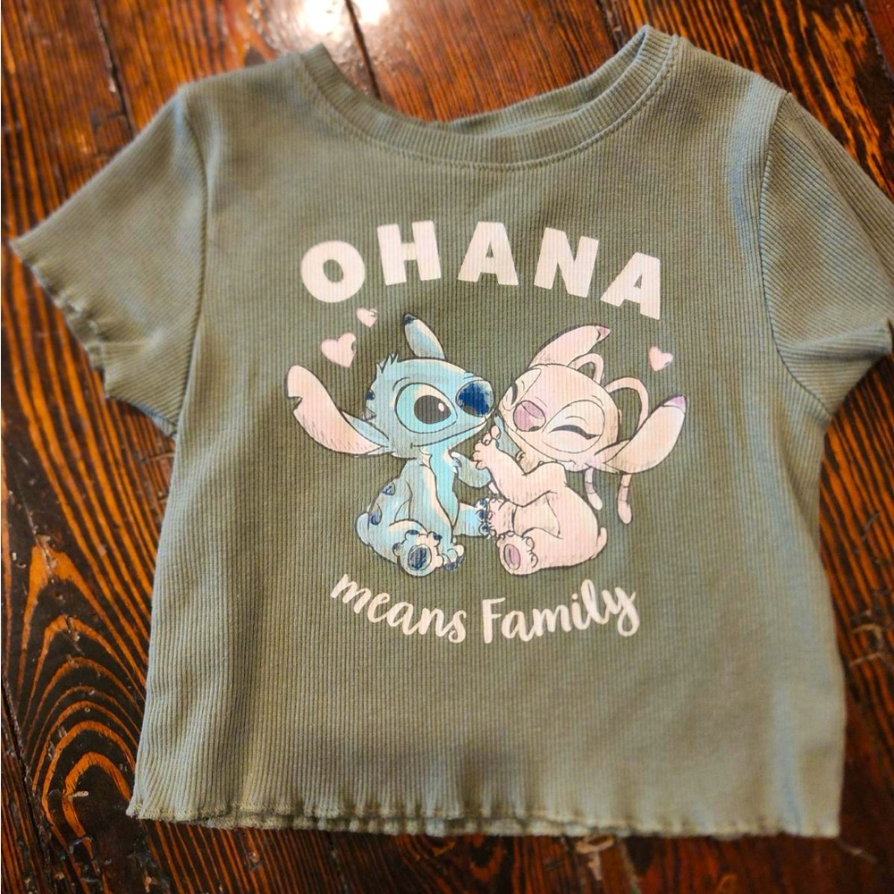 Disney, size 6